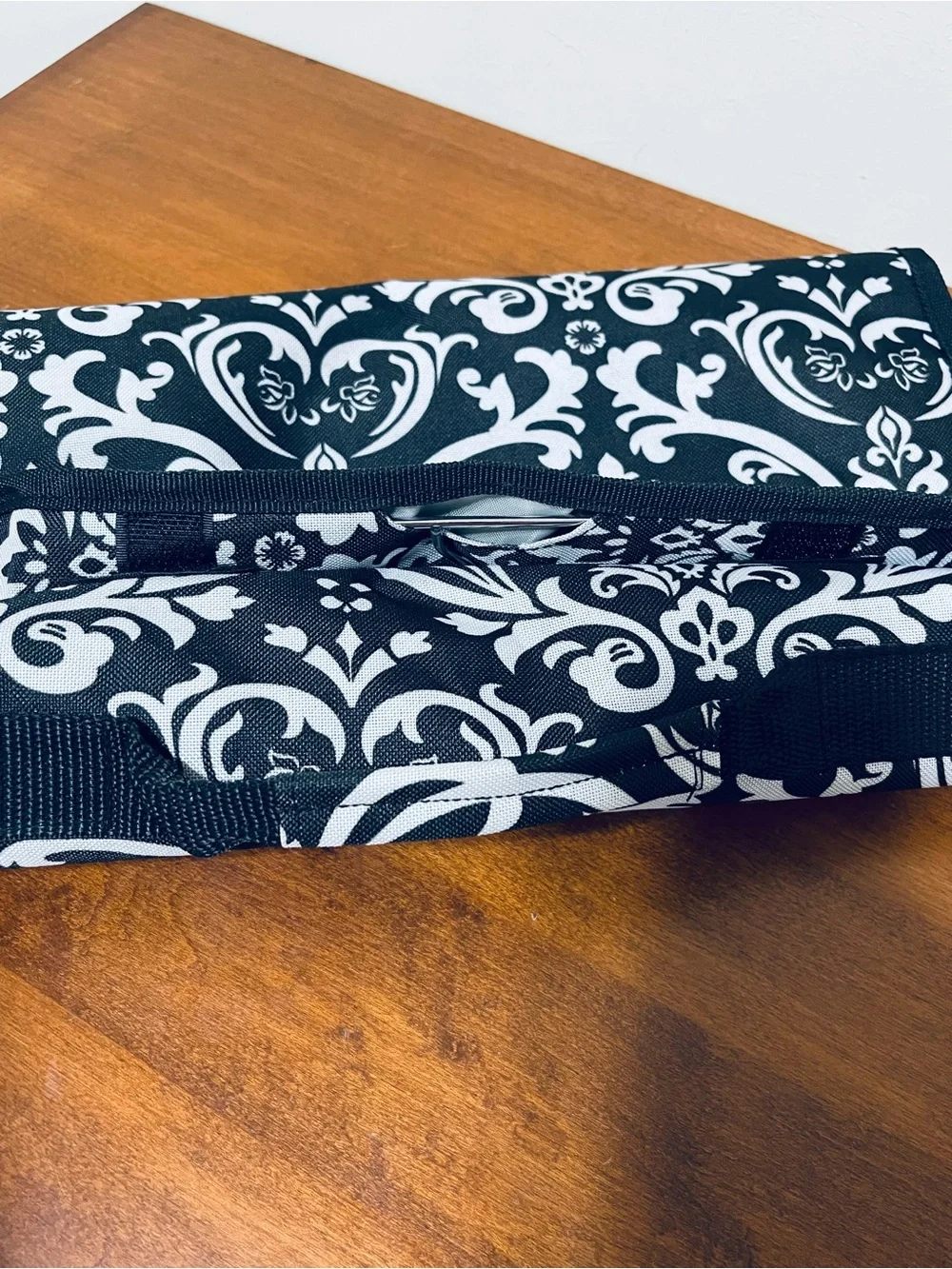 Hanging Jewelry & Accessory Storage Organizer Damask Pattern Folding Travel